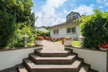 Seltene Gelegenheit – Familiendomizil mit Traumgrundstück in Bad Homburg – Dornholzhausen, 61350 Bad Homburg, Villa