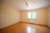 Familienidyll am Feldrand – Charmantes Reihenendhaus in Frankfurt-Praunheim - Schlafzimmer 1 (OG)