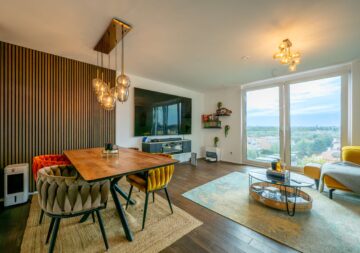 Wohnen mit Weitblick – stilvolle 3-Zimmer-Wohnung mit exklusivem Skylineblick, 60438 Frankfurt, Etagenwohnung