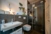 Penthouse-Highlight in Frankfurt-Riedberg mit privater Dachterrasse und weitem Skylineblick - En-Suite Badezimmer Elterns...