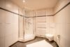 Raum zum Leben. Grün zum Genießen. Ein Zuhause zum Bleiben - Badezimmer (UG)